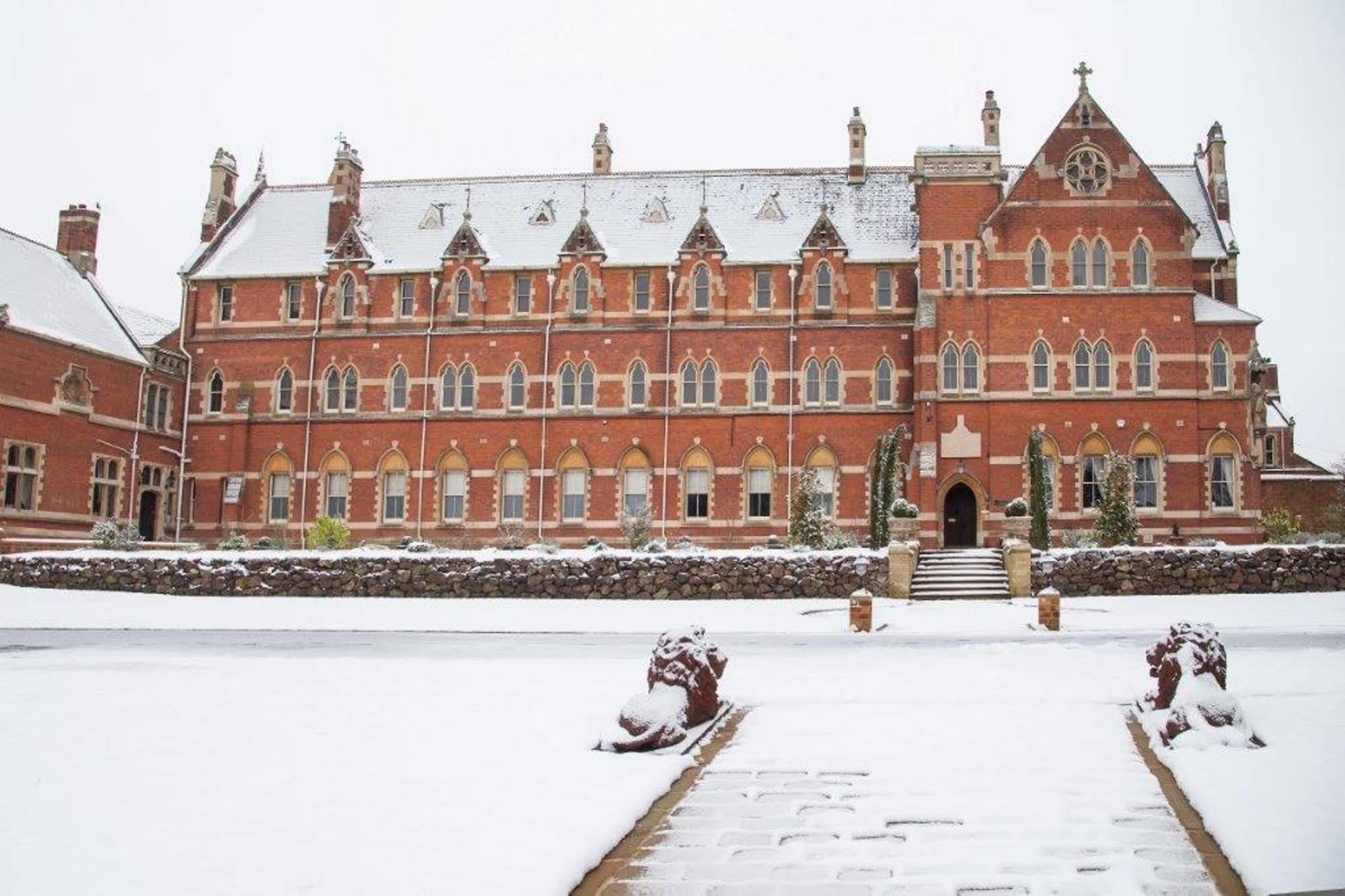 Stanbrook Abbey Hotel, Worcester Exterior photo
